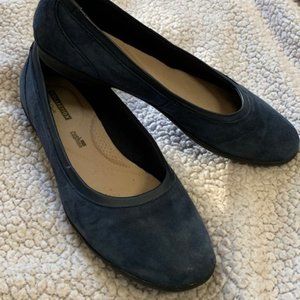 Clarks Collection Navy Blue Flats - 7.5